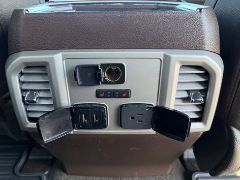 Used 2018 Ford F150 King Ranch w/ Equipment Group 601A Luxury AWD/4WD image 44