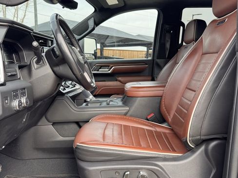 Used 2024 GMC Sierra 3500 Denali Ultimate image 6