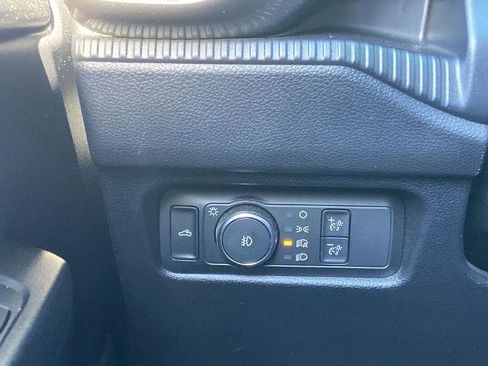 Used 2024 Ford Ranger XLT w/ Technology Package image 12