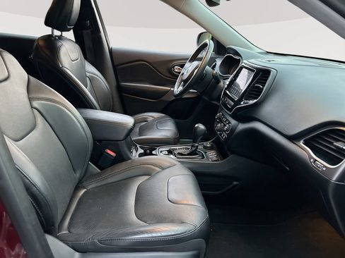 Used 2019 Jeep Cherokee Limited AWD/4WD image 28