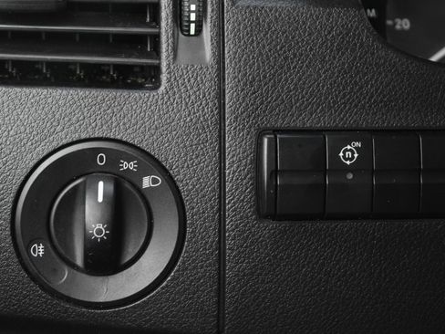 Used 2012 Mercedes-Benz Sprinter 3500 image 16