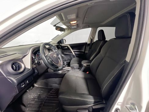Used 2016 Toyota RAV4 XLE FWD image 14