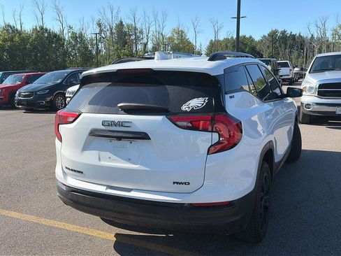Used 2021 GMC Terrain SLT w/ Elevation Edition AWD/4WD image 2