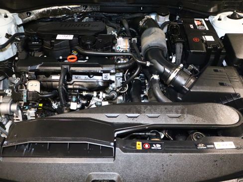 Used 2023 Hyundai Sonata Limited w/ Preferred Accessory Package image 9