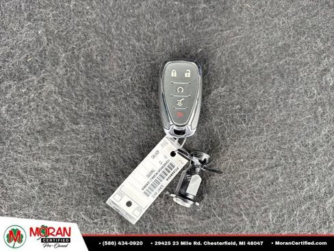 Used 2021 Chevrolet Traverse LT FWD image 27