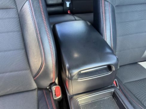 Used 2017 Toyota Camry SE FWD image 37