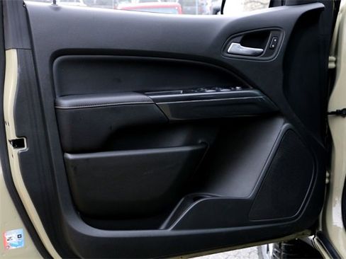 Used 2022 GMC Canyon AT4 w/ Trailering Package image 21