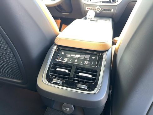 Used 2026 Volvo V60 B5 Cross Country Ultra w/ Protection Package Premier AWD/4WD image 18