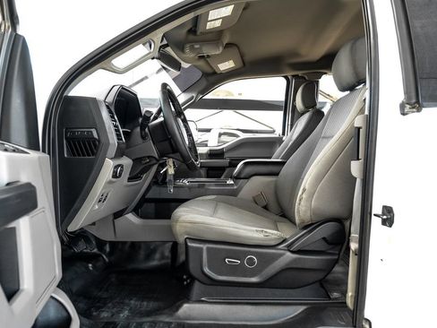 Used 2018 Ford F150 XLT w/ Equipment Group 301A Mid RWD image 3