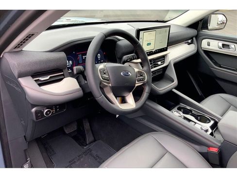 New 2026 Ford Explorer Active image 21