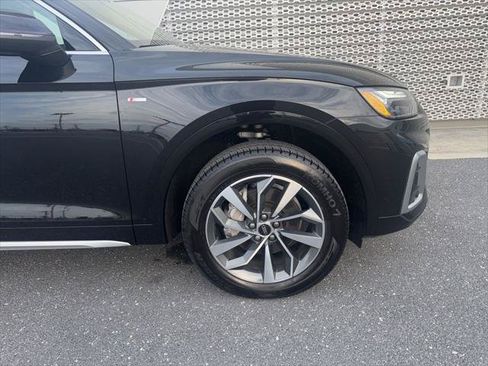 Used 2025 Audi Q5 2.0T Premium Plus w/ Premium Plus Package AWD/4WD image 3