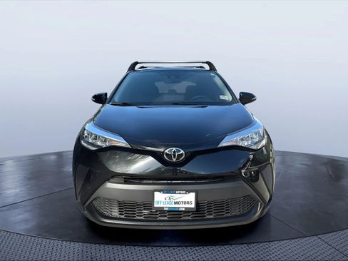 Used 2021 Toyota C-HR LE image 8