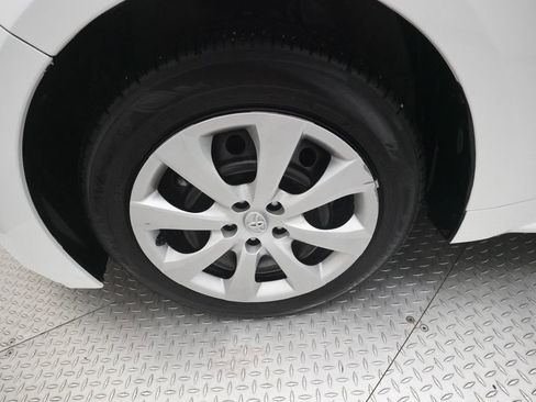 Used 2025 Toyota Corolla LE image 26