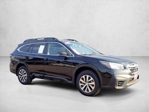 Used 2020 Subaru Outback Premium image 6