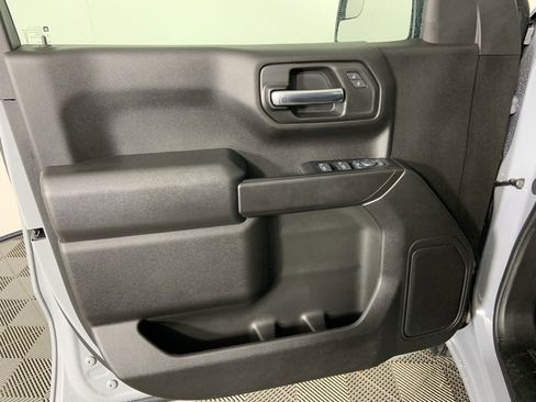 Used 2025 GMC Sierra 1500 Pro w/ Convenience Package image 21