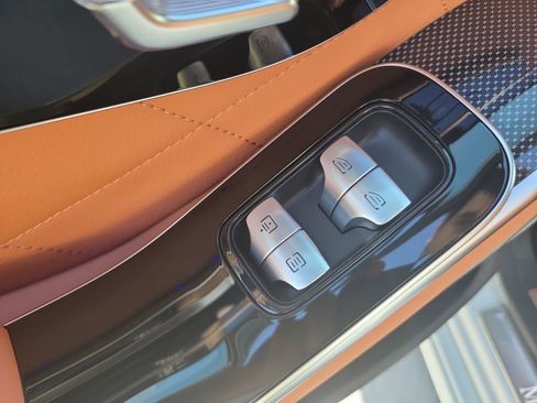 New 2026 Mercedes-Benz S 500 4MATIC image 9