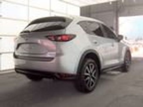Used 2018 MAZDA CX-5 Touring w/ Preferred Equipment Package FWD image 2