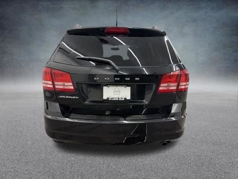 Used 2017 Dodge Journey SE w/ Flexible Seating Group FWD image 4