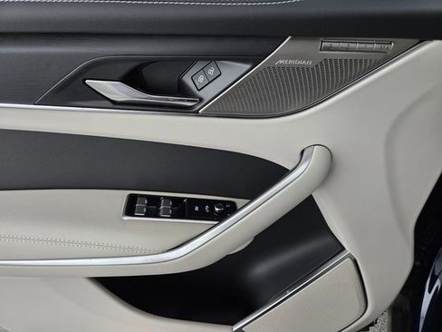 New 2026 Jaguar F-PACE R-Dynamic S image 20