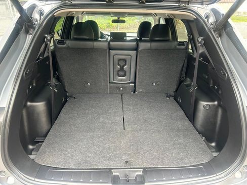 Used 2023 Mitsubishi Outlander SE AWD/4WD image 16
