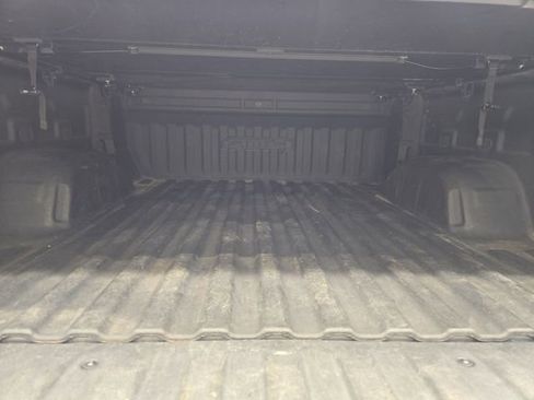 Used 2021 GMC Sierra 1500 AT4 AWD/4WD image 17
