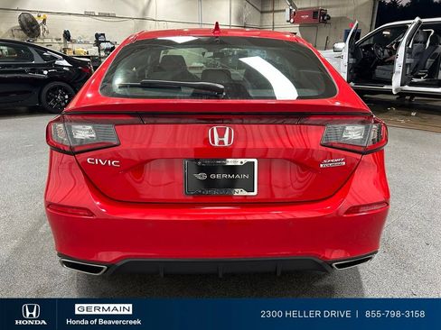 Used 2024 Honda Civic Sport Touring image 7