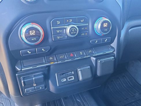 Used 2019 GMC Sierra 1500 SLE w/ SLE Value Package image 20