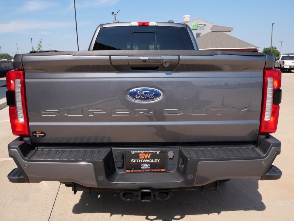 Certified 2023 Ford F250 Lariat w/ Lariat Ultimate Package AWD/4WD image 5