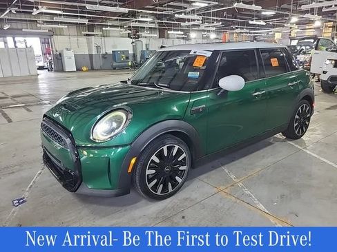 Used 2022 MINI Cooper S w/ Signature Upholstery Package FWD image 1
