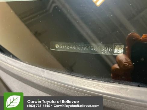 Used 2024 Toyota Corolla LE image 30