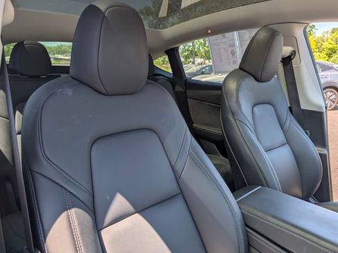 Used 2024 Tesla Model Y Long Range AWD/4WD image 14