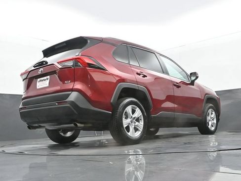 Used 2020 Toyota RAV4 XLE FWD image 28
