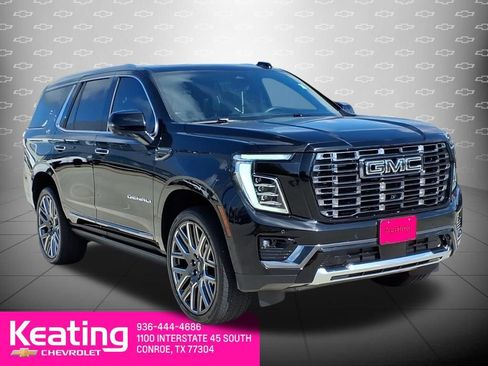 Used 2025 GMC Yukon Denali Ultimate w/ LPO, Floor Liner Package AWD/4WD image 3