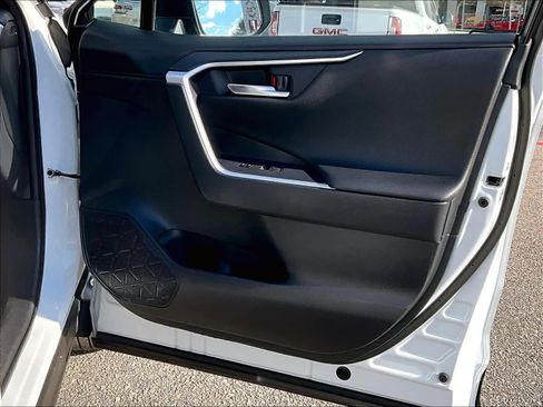 Used 2023 Toyota RAV4 XSE image 12