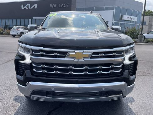 Used 2025 Chevrolet Silverado 1500 LTZ AWD/4WD image 2
