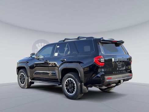 New 2026 Toyota 4Runner TRD Off-Road Premium AWD/4WD image 2