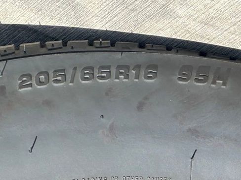 Used 2026 Toyota Camry LE image 8