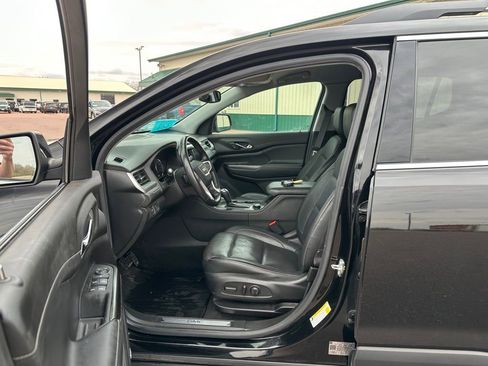 Used 2019 GMC Acadia SLT AWD/4WD image 10