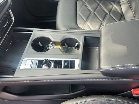 New 2026 Volkswagen Atlas SE FWD image 17