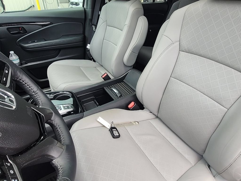 Used 2023 Honda Passport Elite image 26
