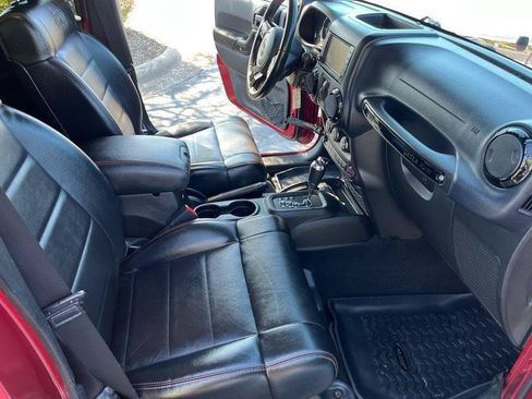 Used 2012 Jeep Wrangler Unlimited Sahara AWD/4WD image 24