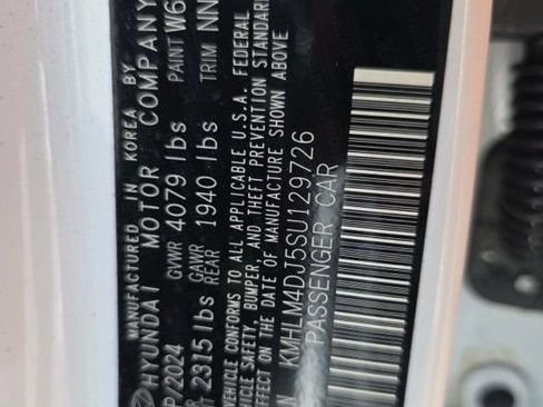 Used 2025 Hyundai Elantra Hybrid FWD image 13