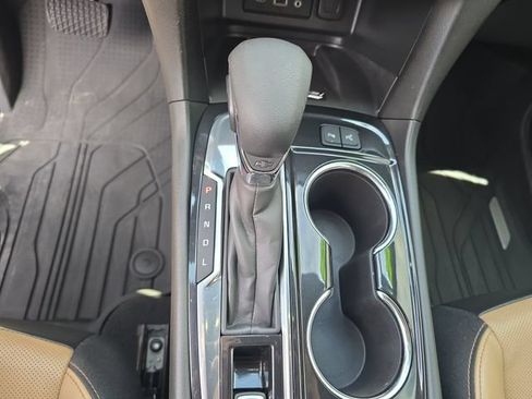 Used 2022 Chevrolet Equinox Premier FWD image 21