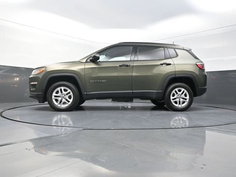 Used 2018 Jeep Compass Sport AWD/4WD image 24