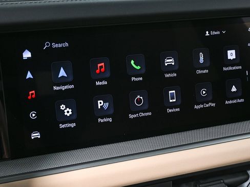 Certified 2025 Porsche Cayenne S image 19