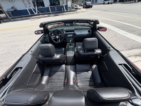 Used 2013 Ford Mustang Premium RWD image 19