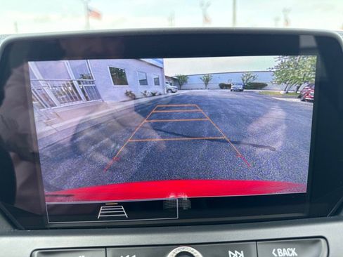 Used 2021 Chevrolet Blazer LT FWD image 22