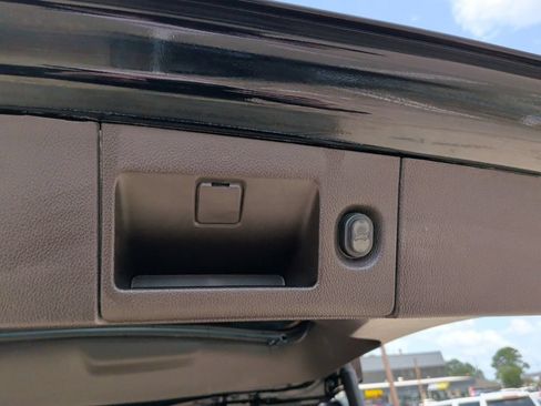 Used 2018 GMC Yukon Denali w/ Denali Ultimate Package AWD/4WD image 52