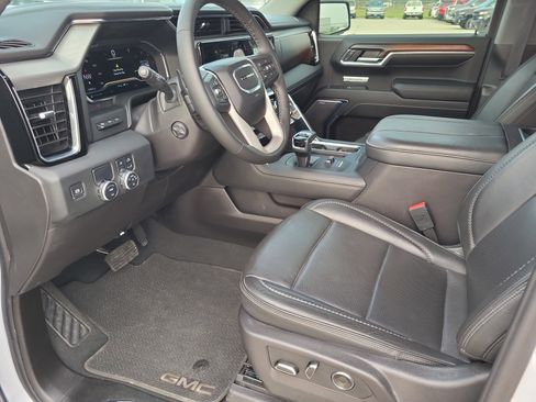 Used 2024 GMC Sierra 1500 Denali w/ Denali Reserve Package image 14