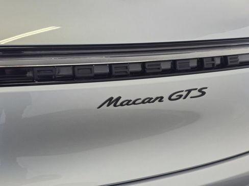 Certified 2024 Porsche Macan GTS w/ Premium Plus Package AWD/4WD image 33